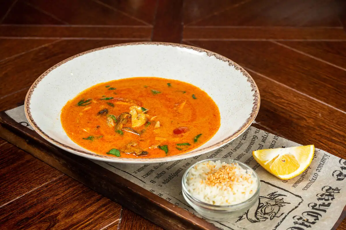 Том ям с грибами 