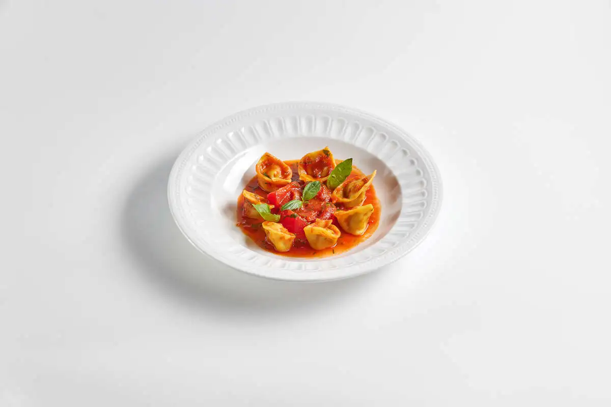 Равиоли с баклажаном в томатном соусе