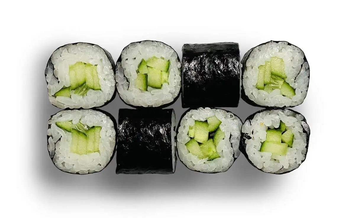 Маки с огурцом