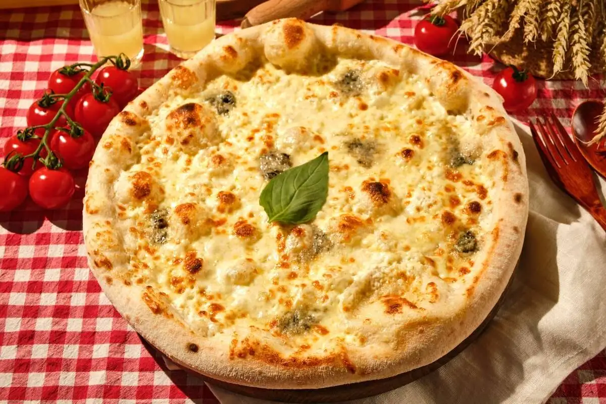 Пицца 4 сыра