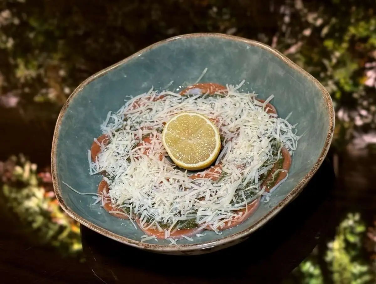 Карпачо из семги с креветкой и лимоном/Salmon carpaccio with shrimp and lem