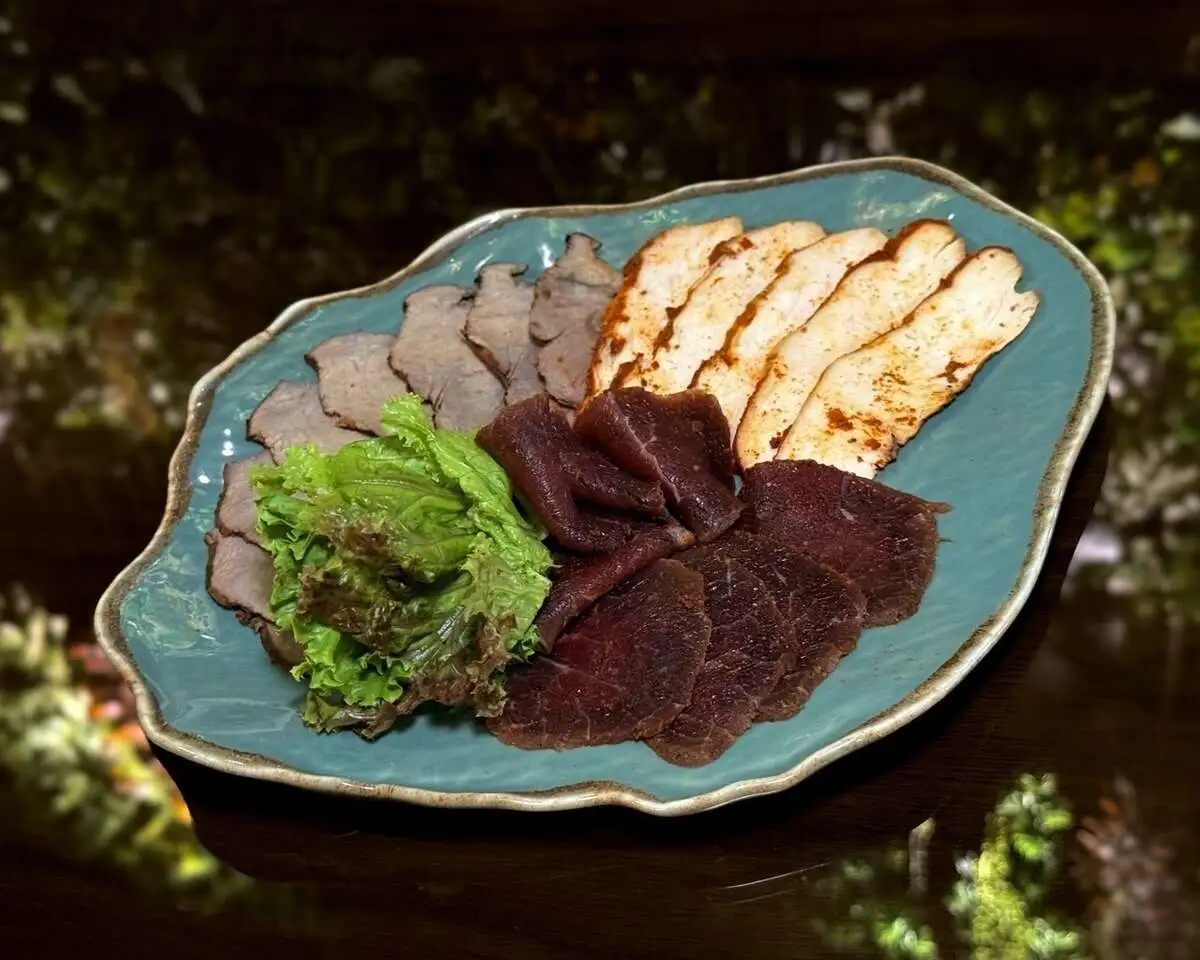 Мясная деликатесная композиция/Meat delicacy composition