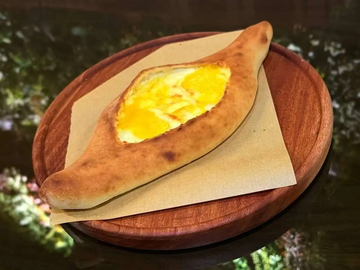 Хачапури по-аджарски /Khachapuri In Adjarian Style