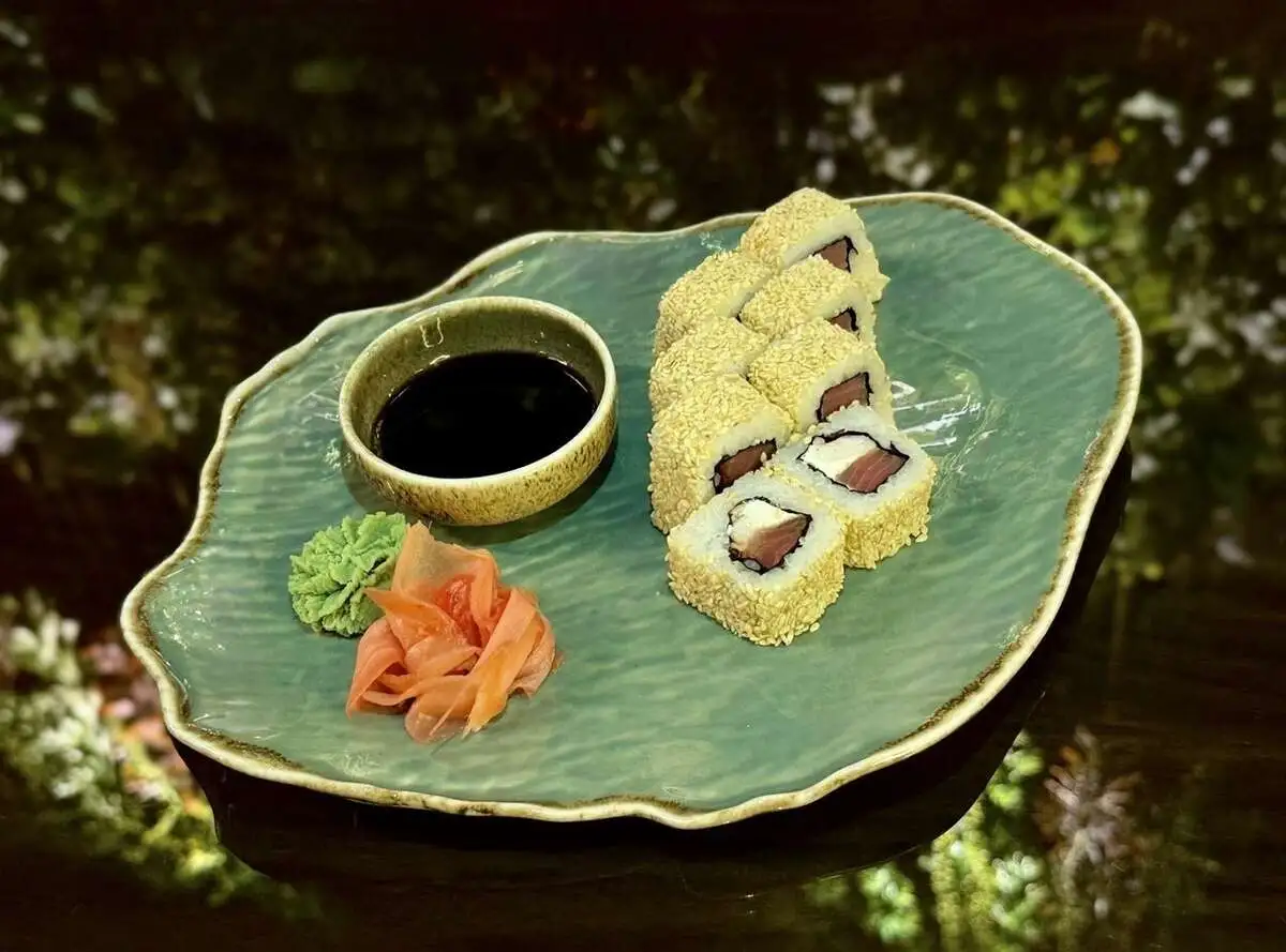 Ролл с тунцом и креветкой/Roll with tuna and shrimp