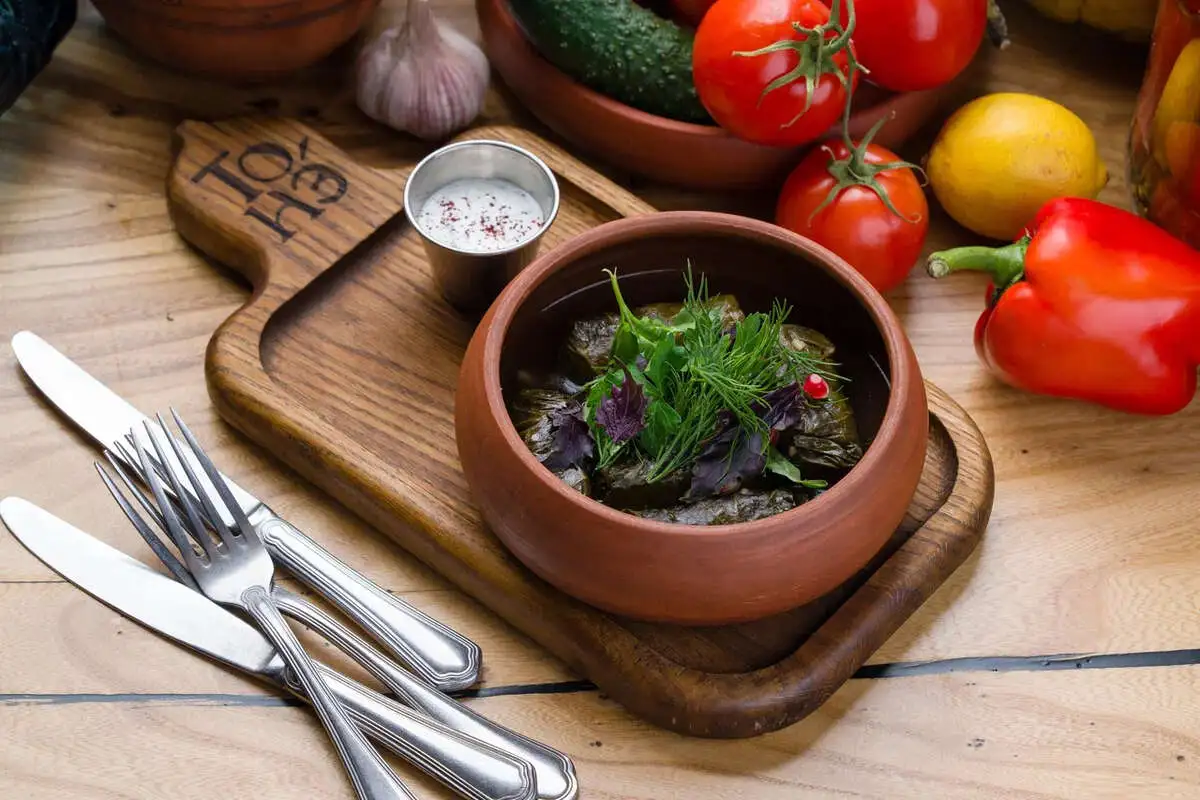 Долма с грибами и булгуром