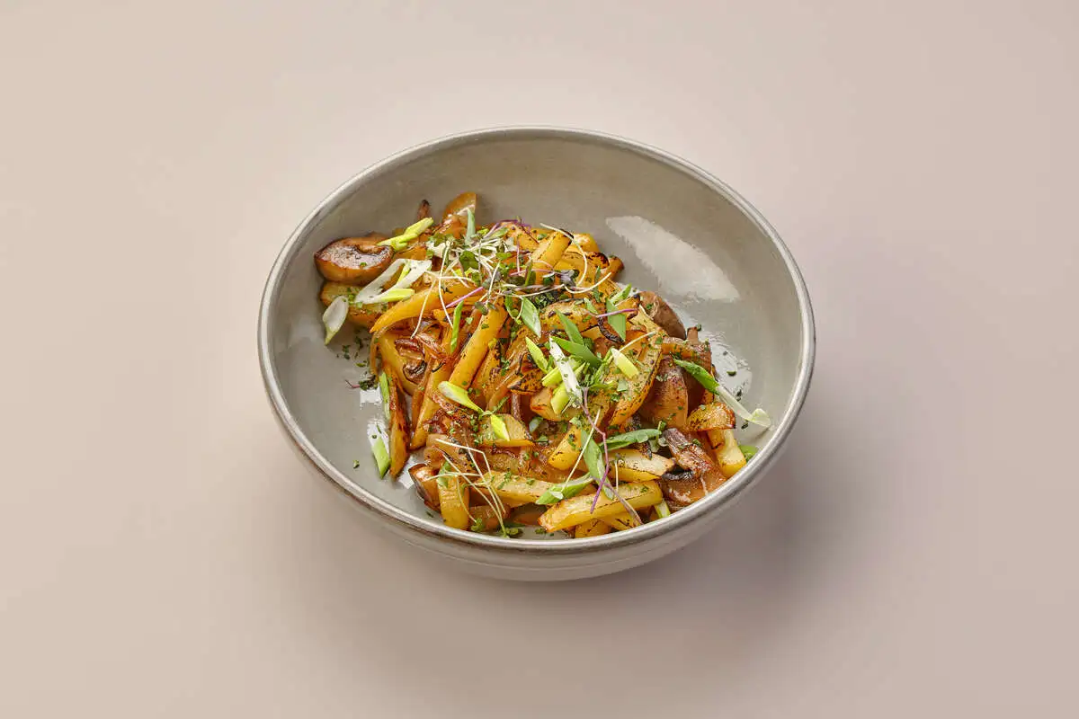 Картофель жареный с грибами