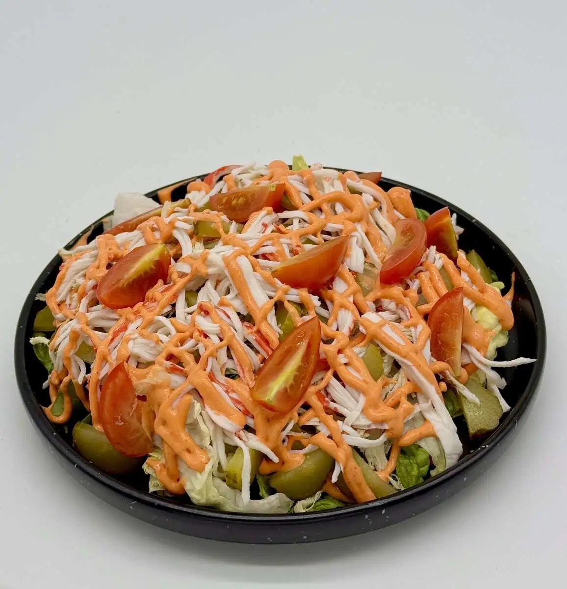 Салат с крабом и курицей