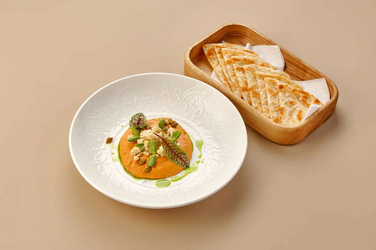 Хумус из баклажан с тофу