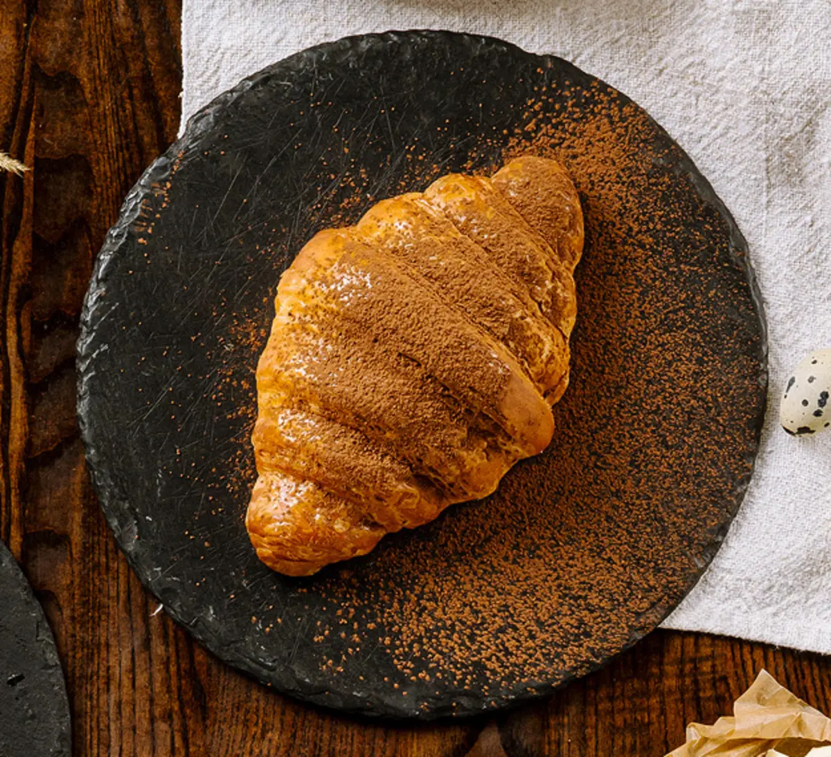 Круассан с шоколадом