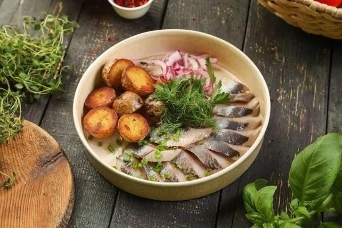 Сельдь с запеченым картофелем