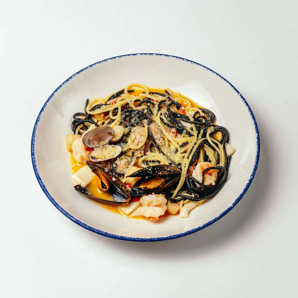 Острые спагетти с морепродуктами