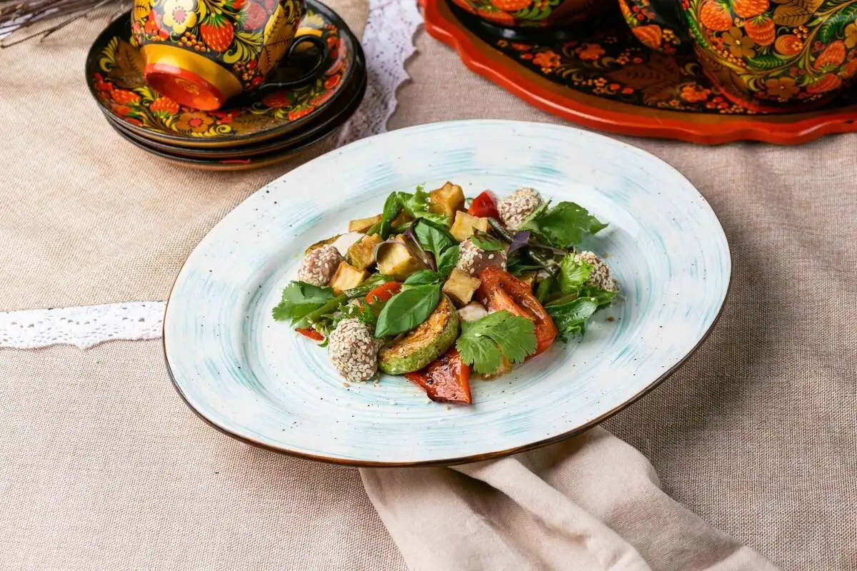 Теплый салат