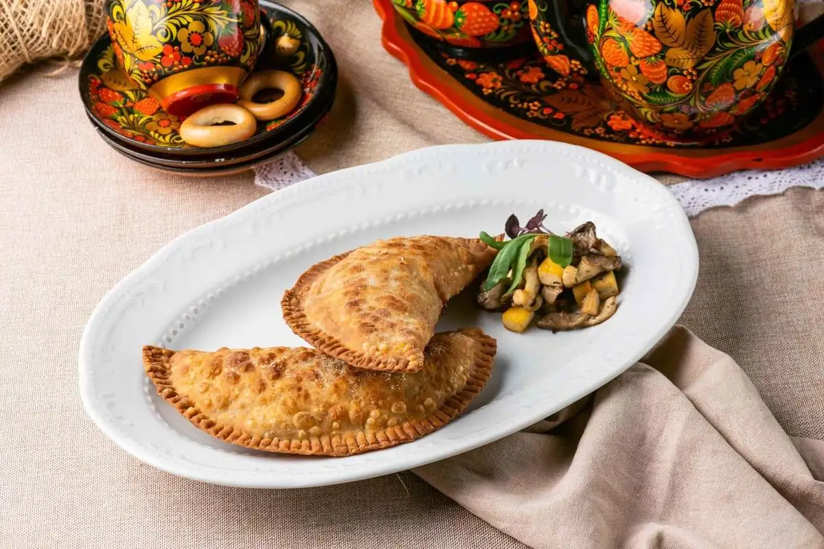 Чебуреки хрустящие