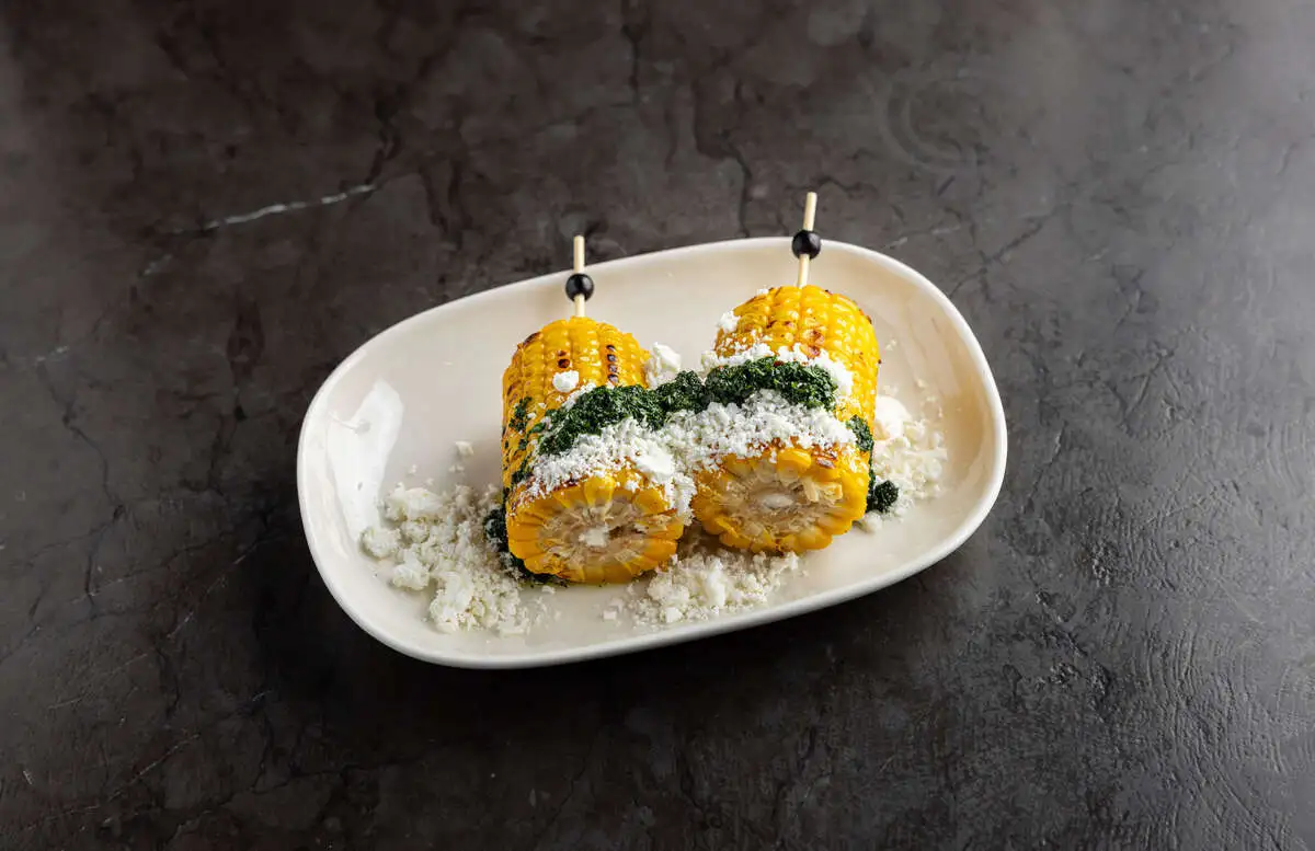 кукуруза / постный пармезан / соус чимичури