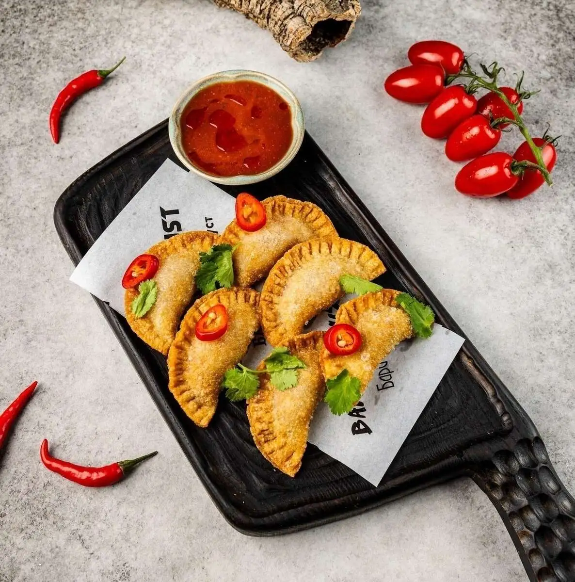 Хрустящие мини-чебуреки