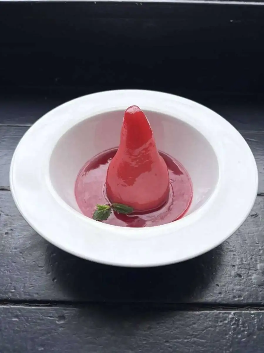 Груша в глинтвейне