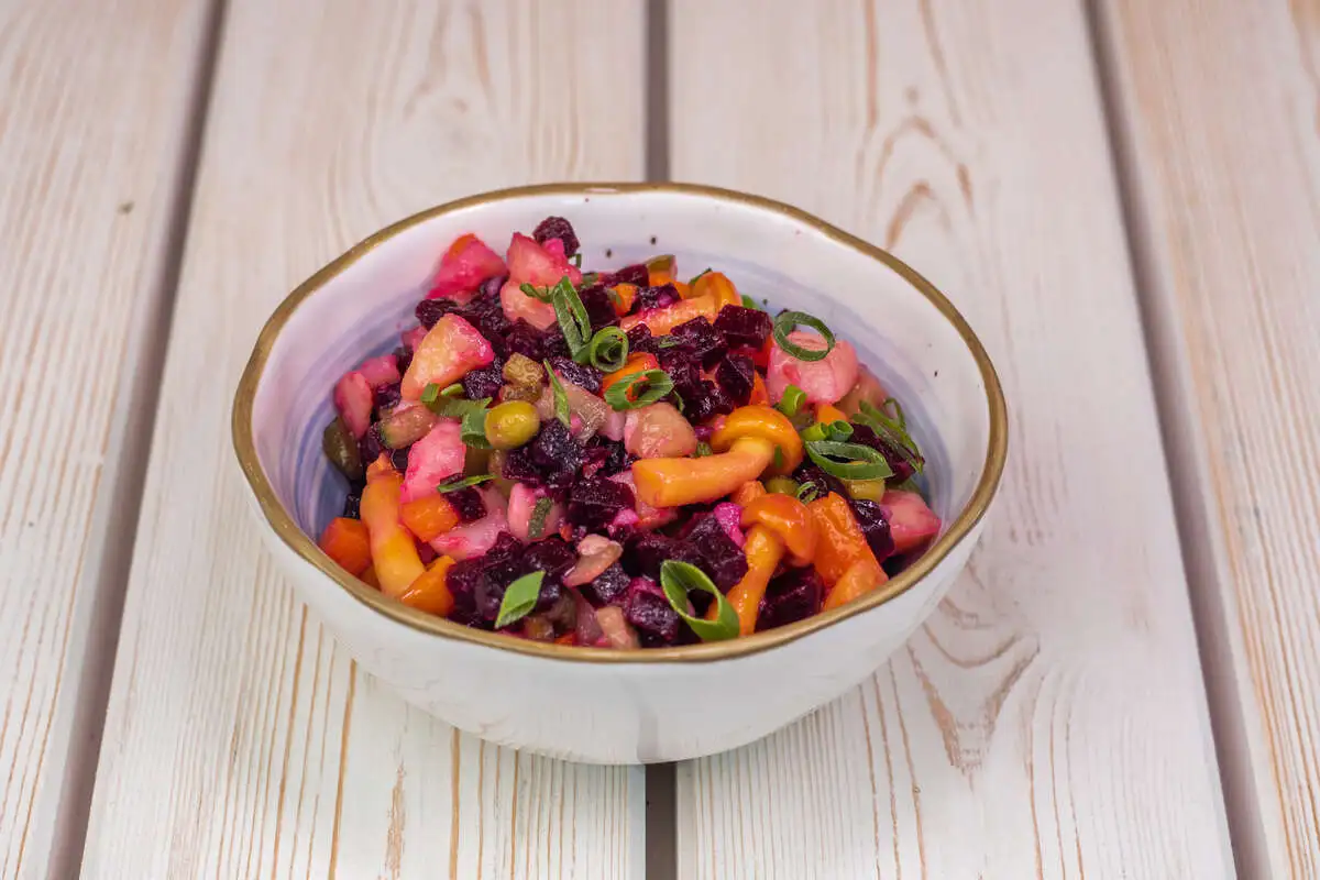 Винегрет с опятами