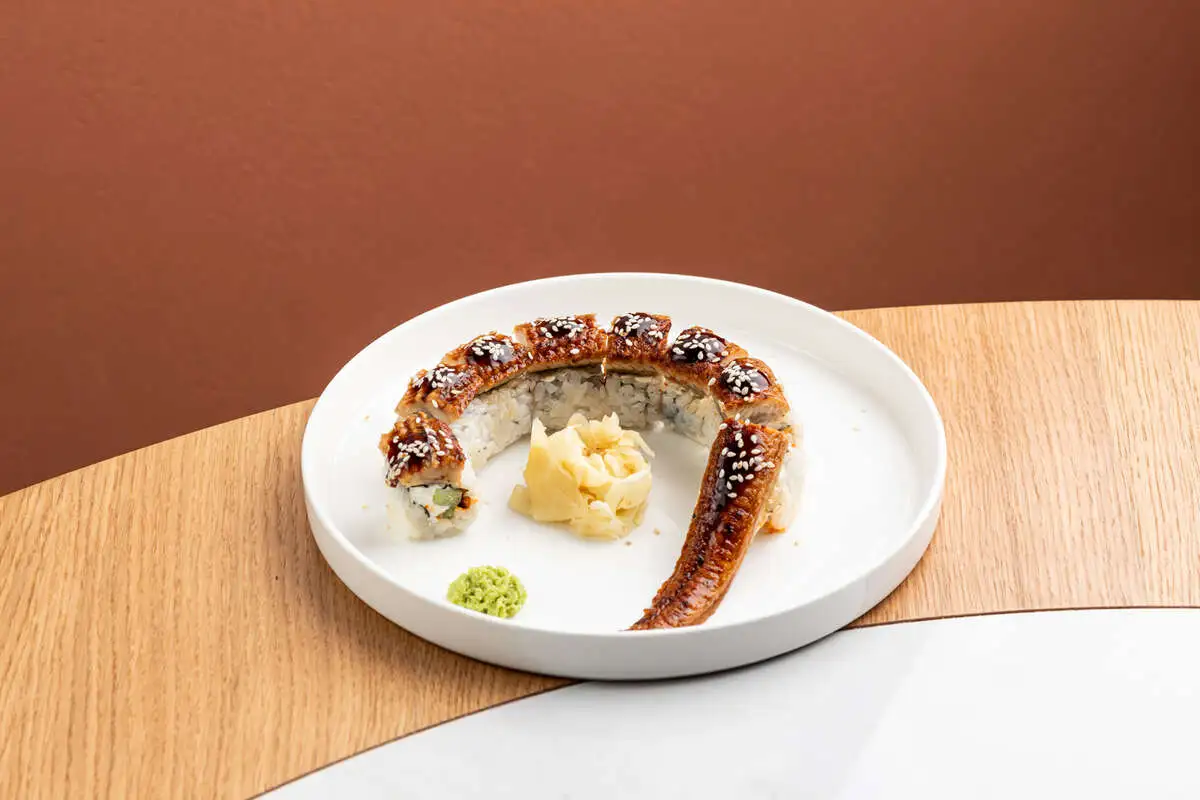 Дракон с угрем