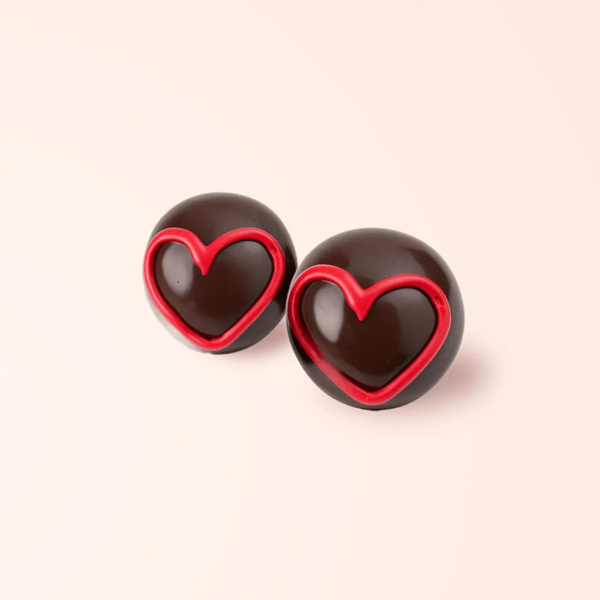 Две маковые картошки с сердцем