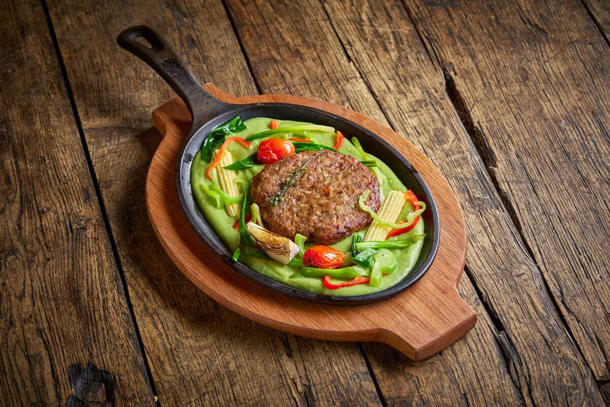 Котлета из баранины с ростками