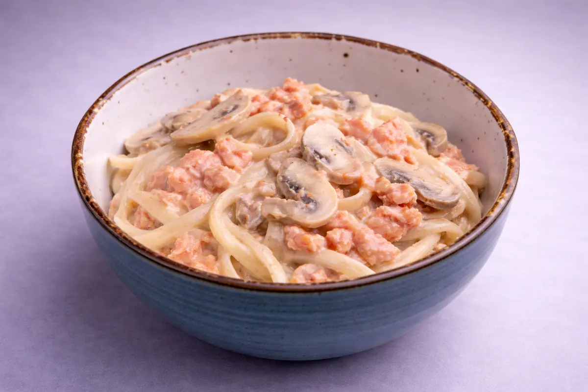 Удон с лососем