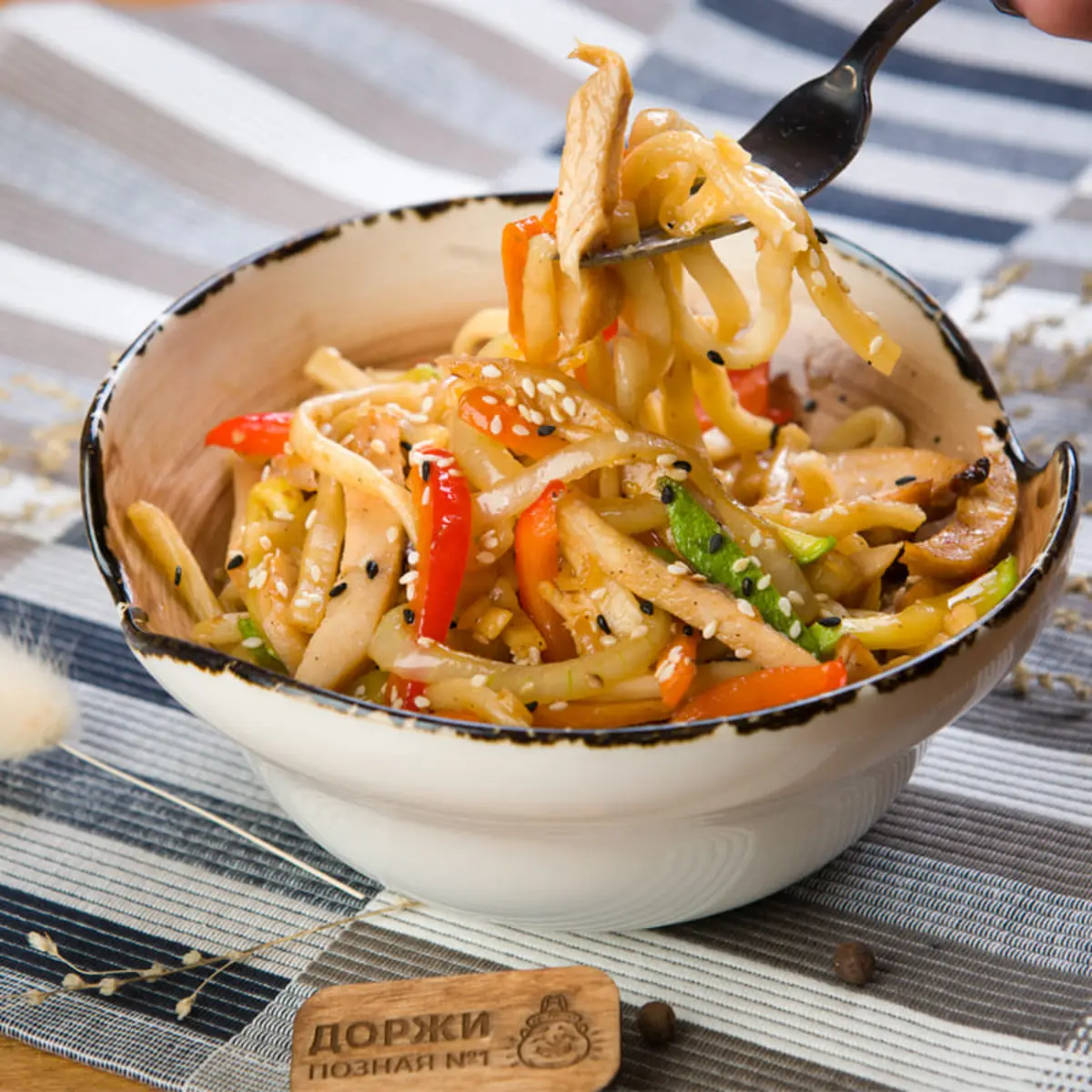 Д-Лапша с курицей