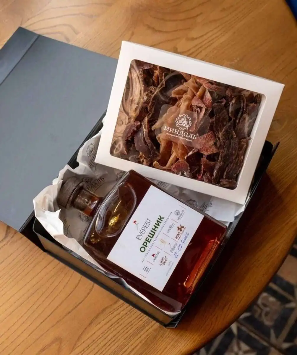 Бокс 23 февраля литр орешника