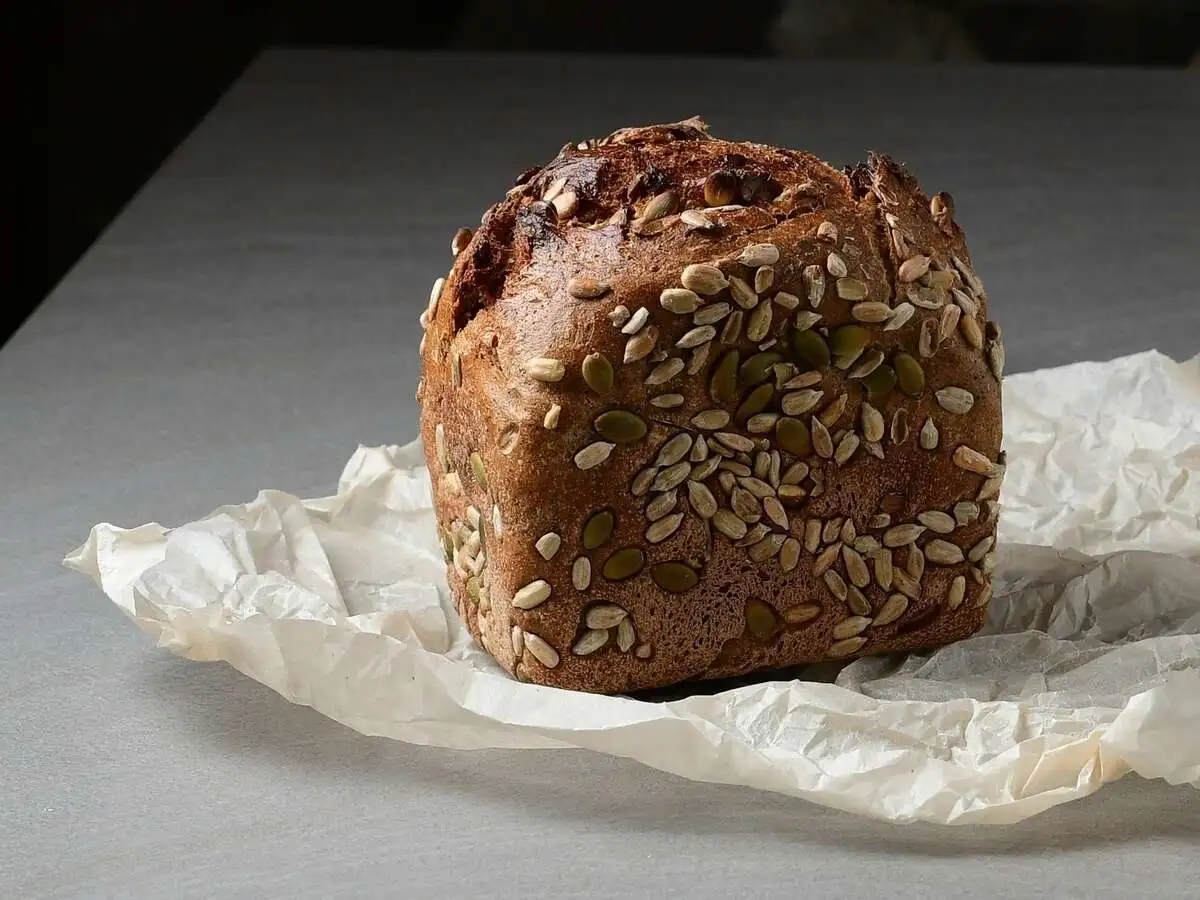 Хлеб Любава Ржаной бездрож. с семенами подсолнуха