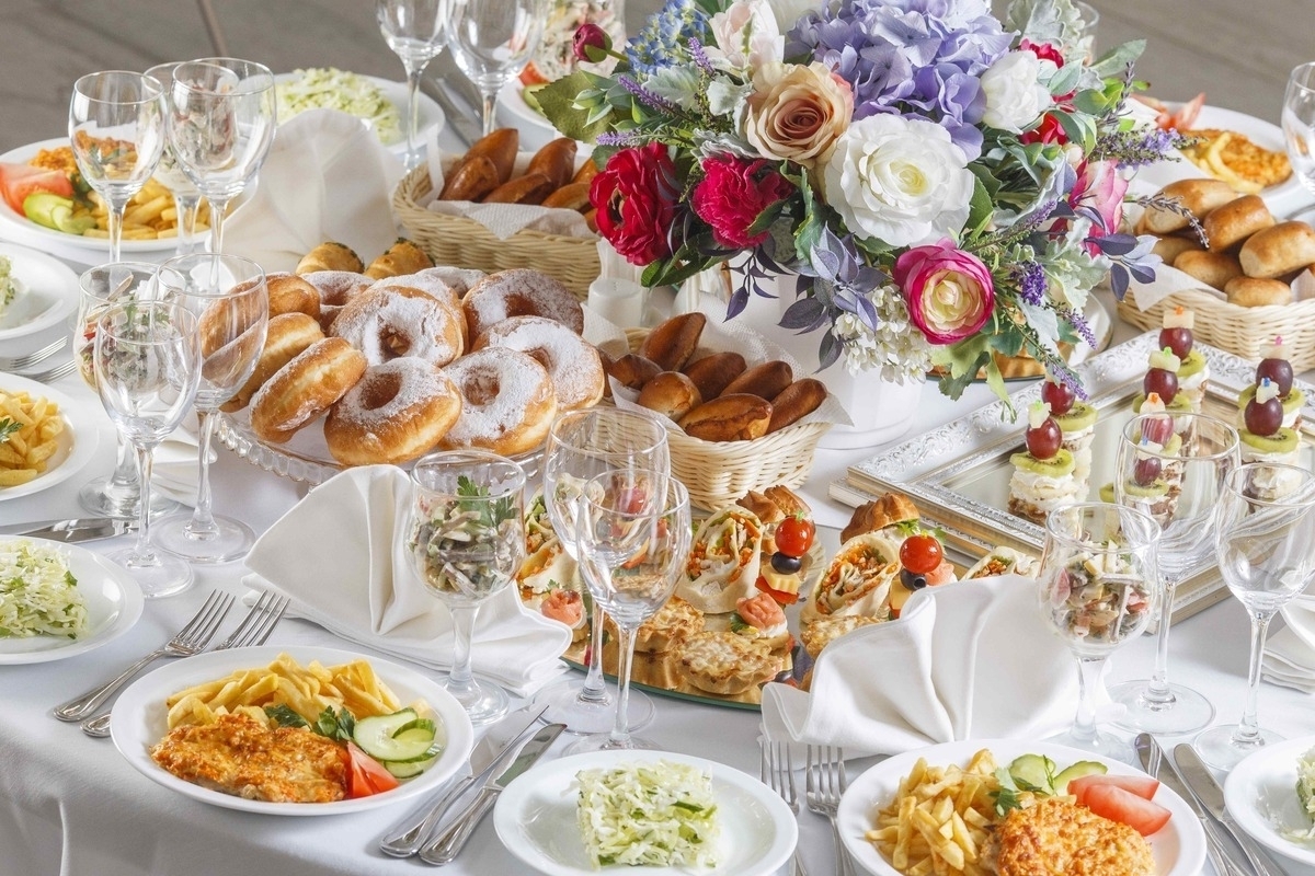 Праздничный стол на вынос