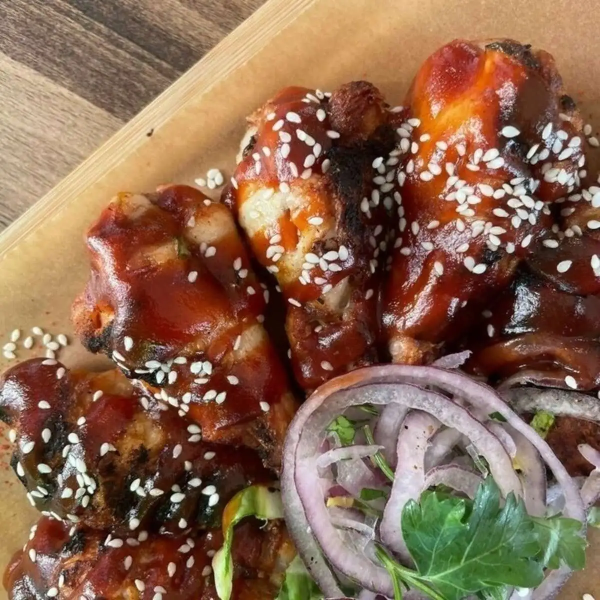 КУРИНЫЕ КРЫЛЫШКИ(зал 2)