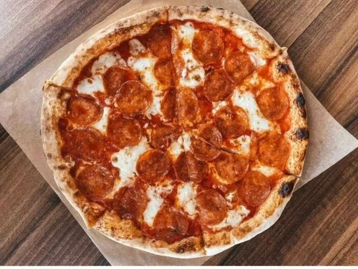 пицца ПЕППЕРОНИ (зал2)