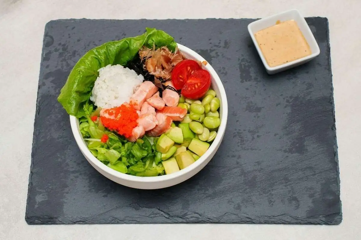 ПОКЕ ЛОСОСЬ