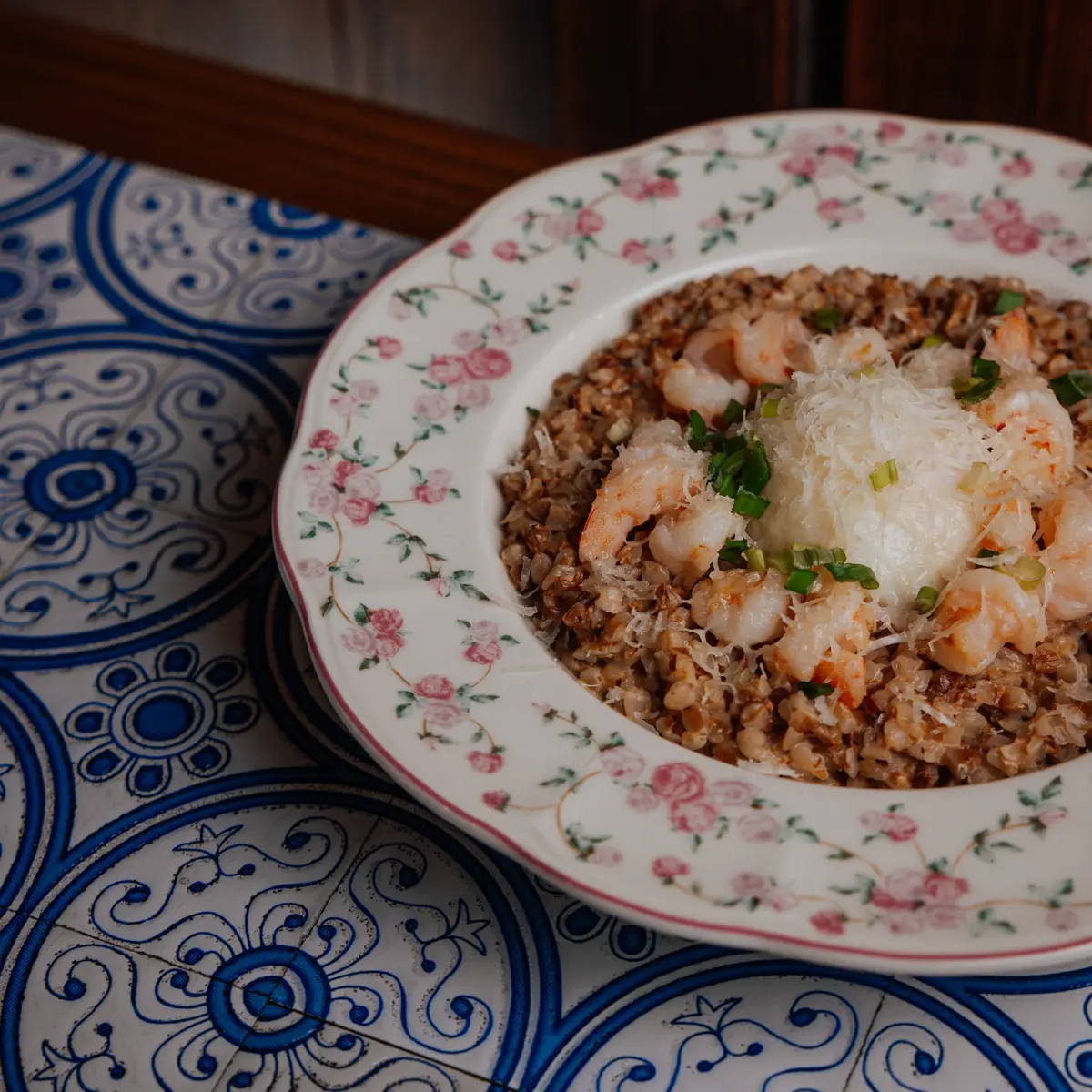 Гречка с креветкой и пармезаном