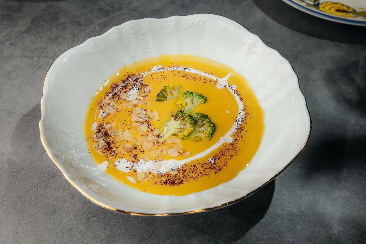 Миндальный суп из цветной капусты