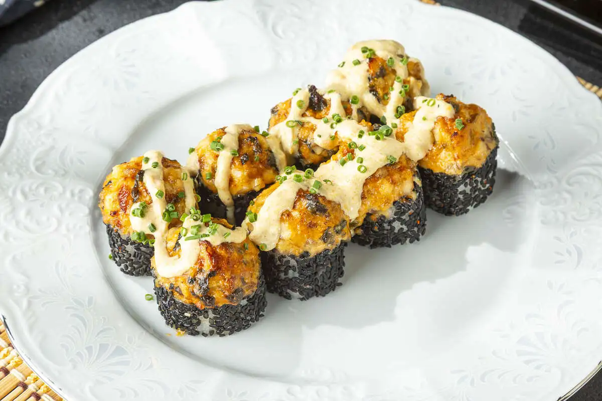 Запеченный ролл с восточным угрем