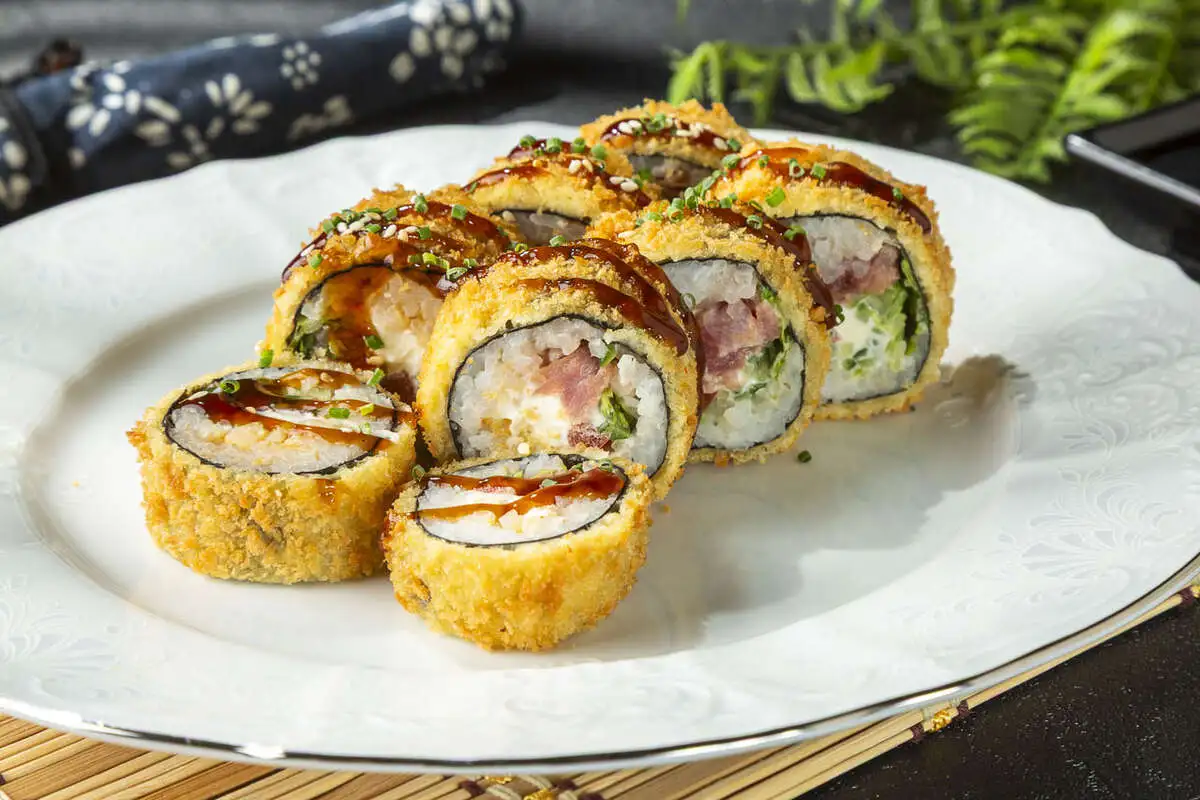 Темпурный ролл с тунцом