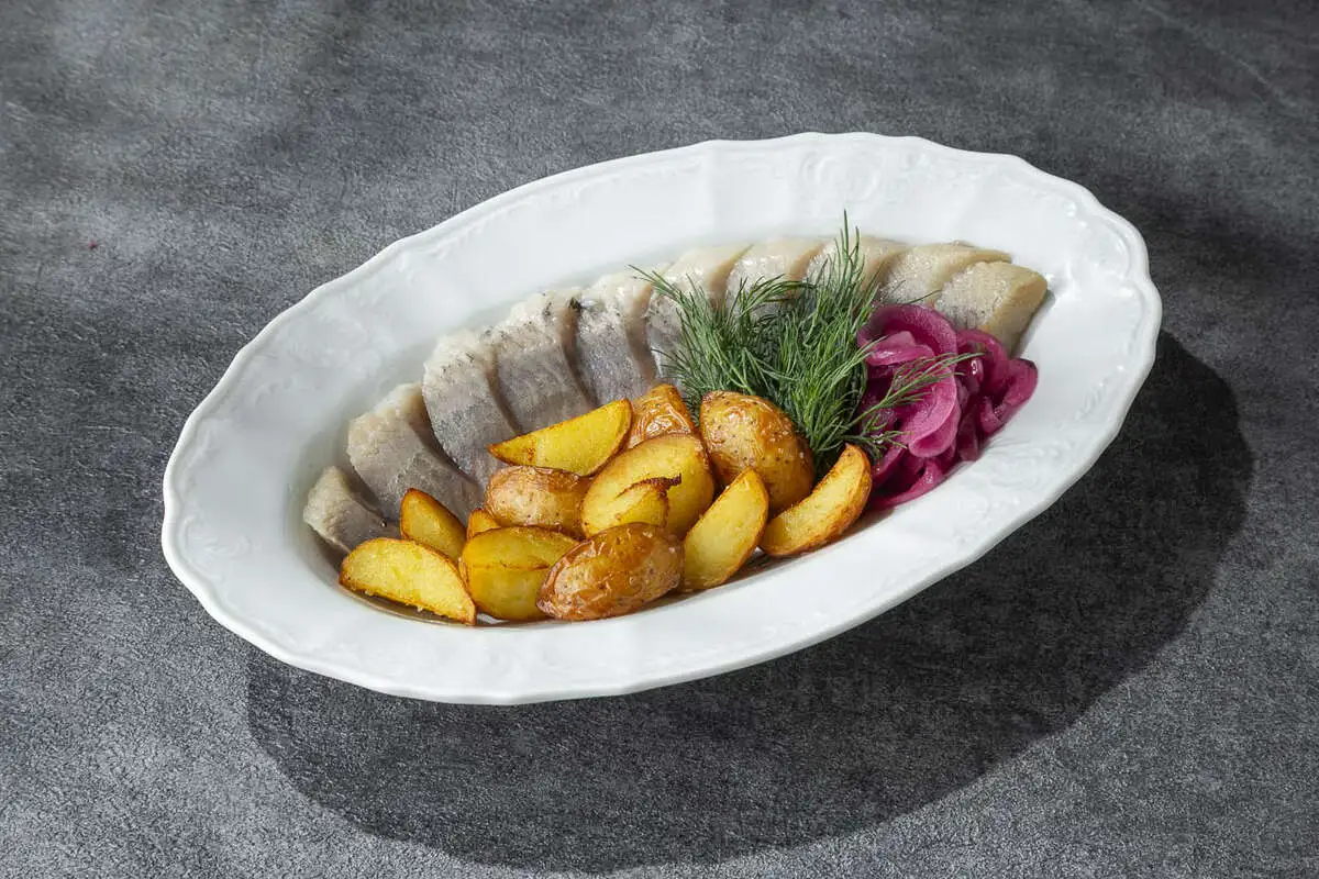 Поморская сельдь с картофелем