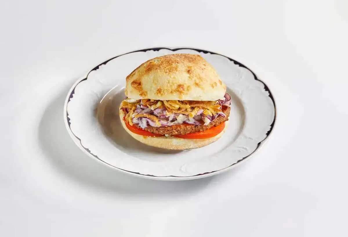 Пучча бургер с растительным мясом