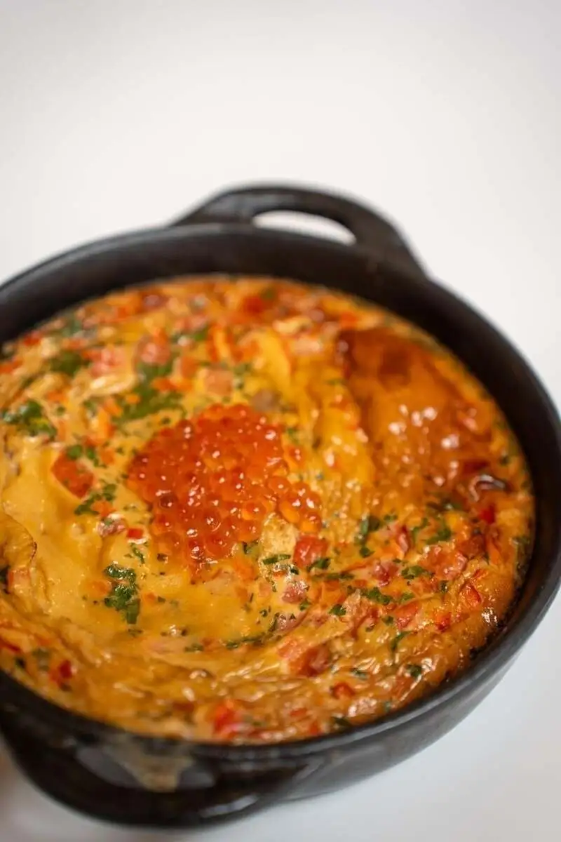 Омлет с лососем