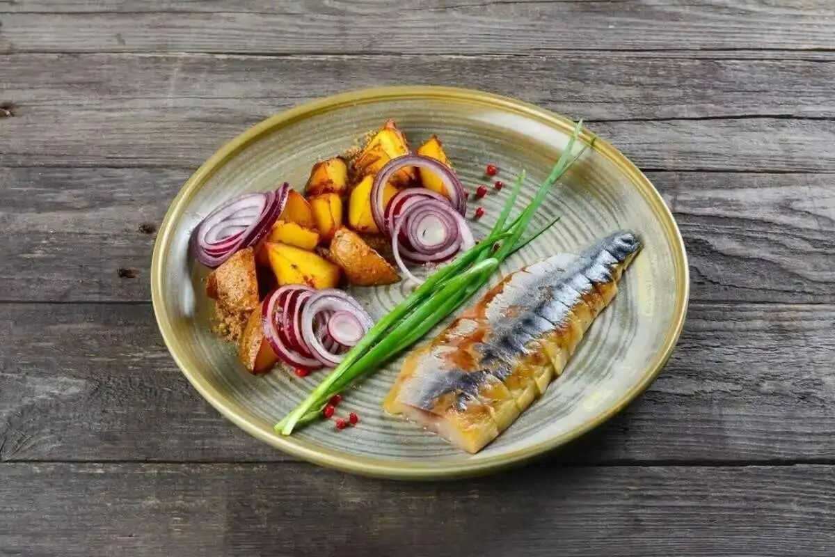 Сельдь с картофелем