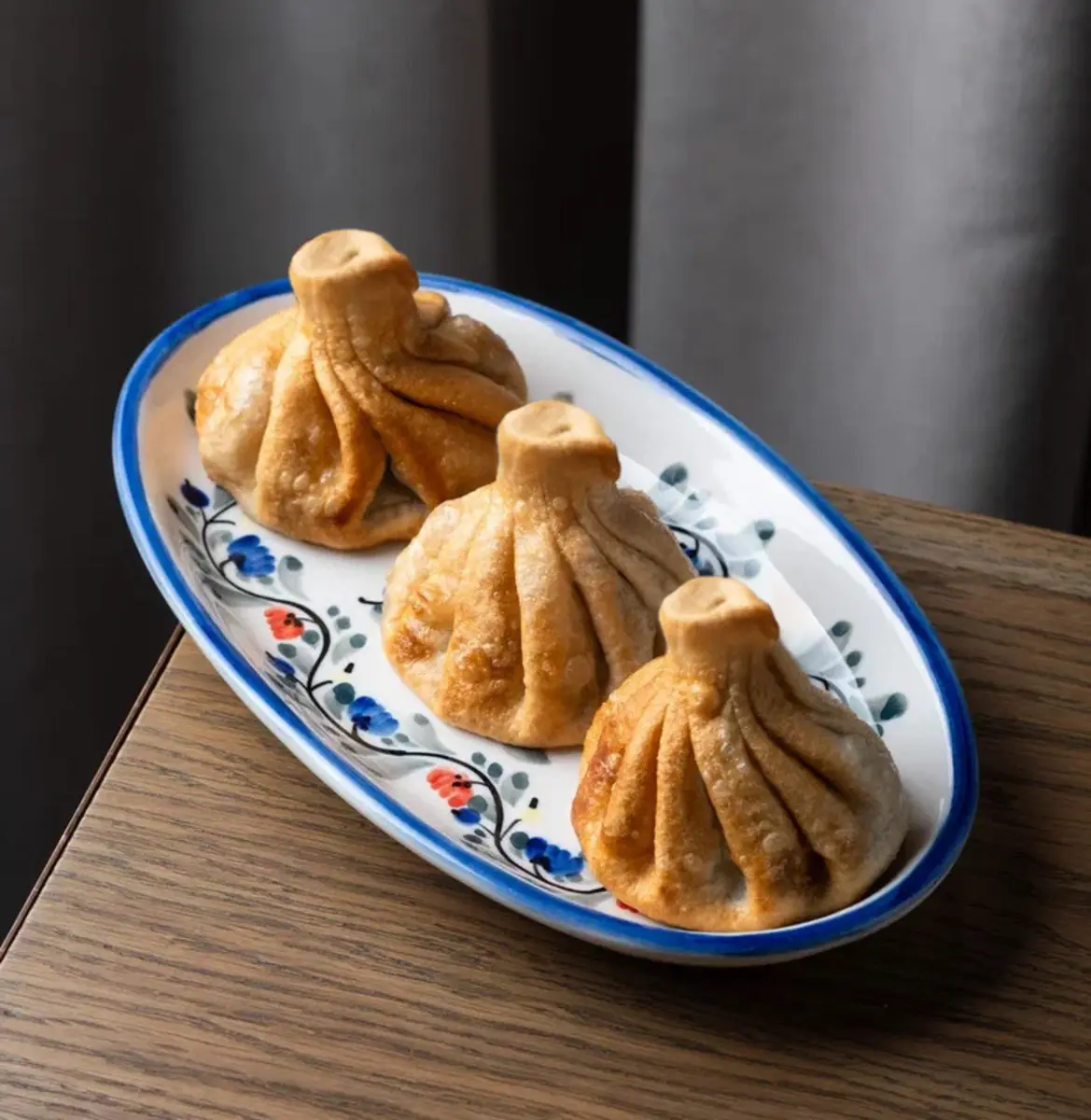 Хинкали жареные с курицей и хмели-сунели 3 шт