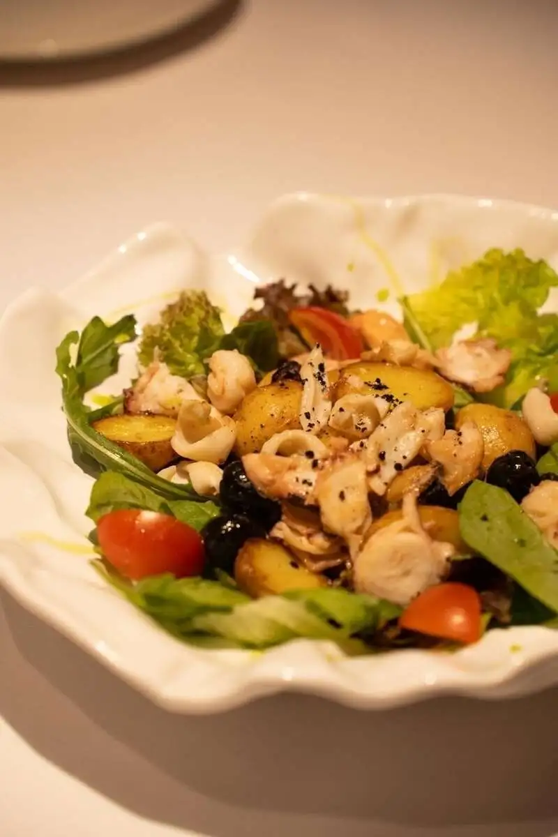 САЛАТ С МОРЕПРОДУКТАМИ