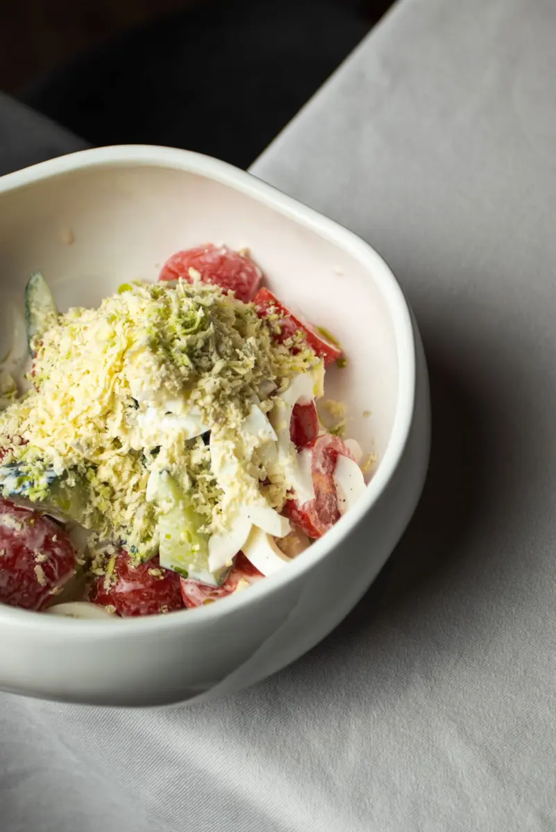 САЛАТ ИЗ СВЕЖИХ ОВОЩЕЙ