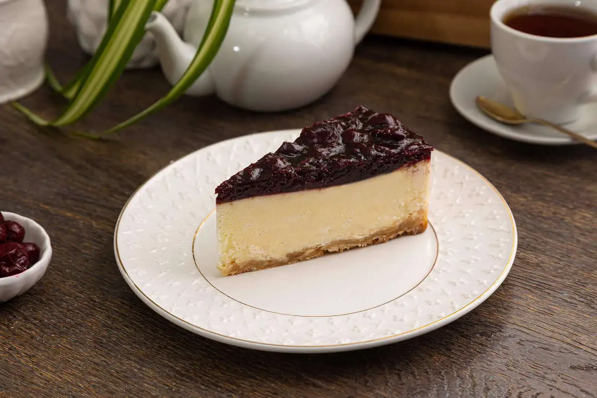 Чизкейк с вишней 1 шт