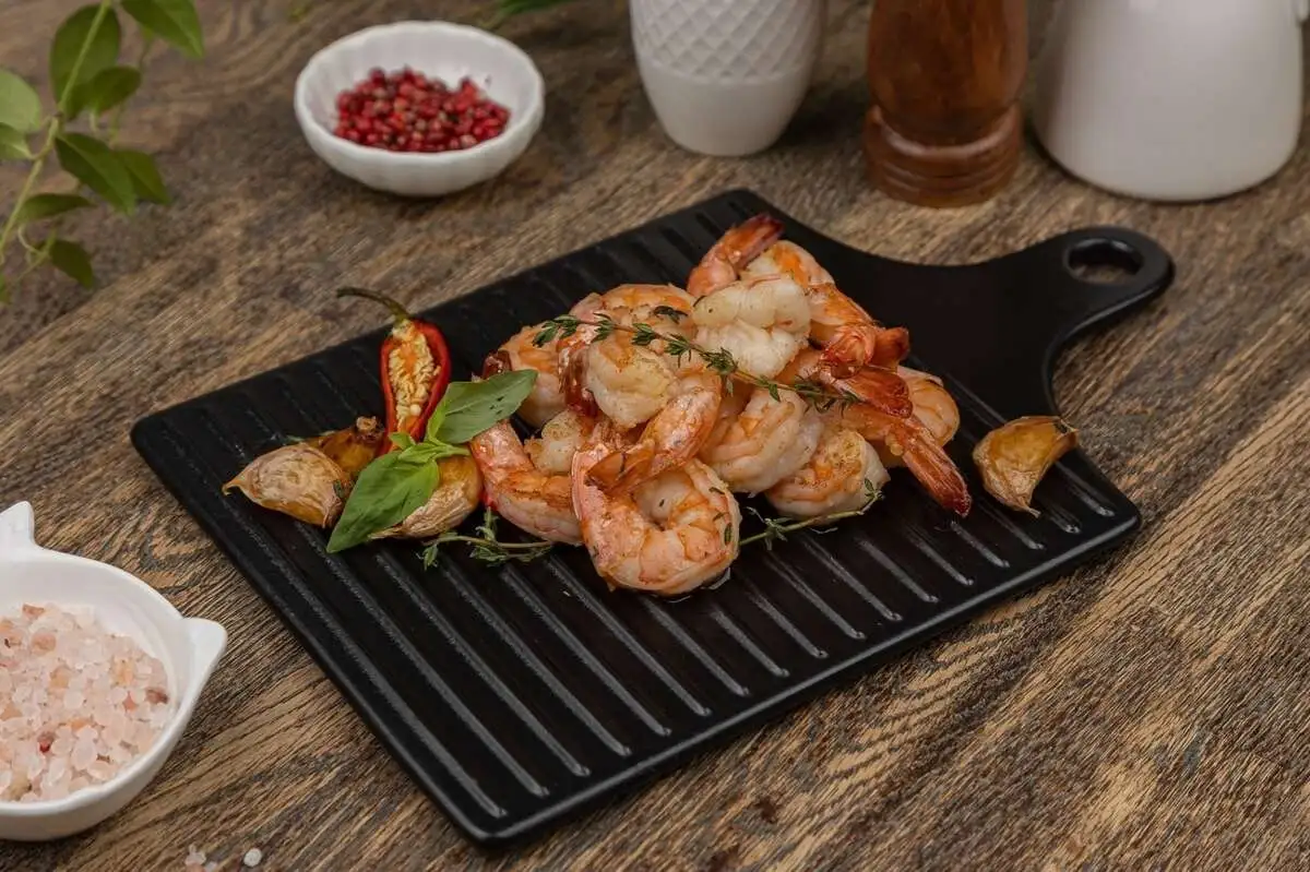 Креветки чесночные 150г