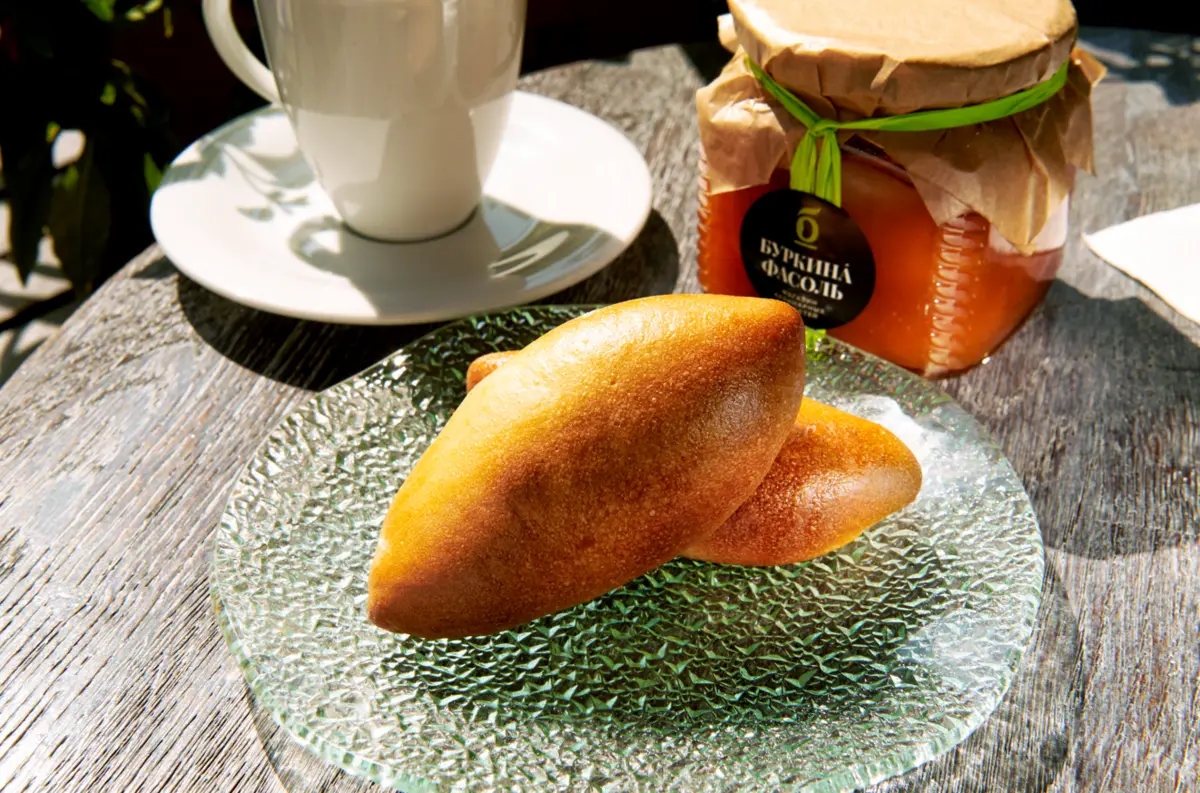 Пирожок с капустой большой 1 шт