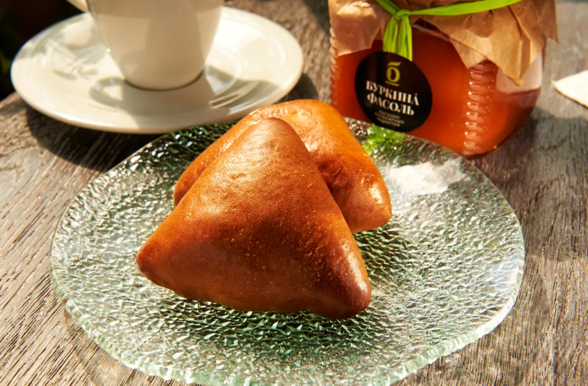 Пирожок с мясом большой 1 шт