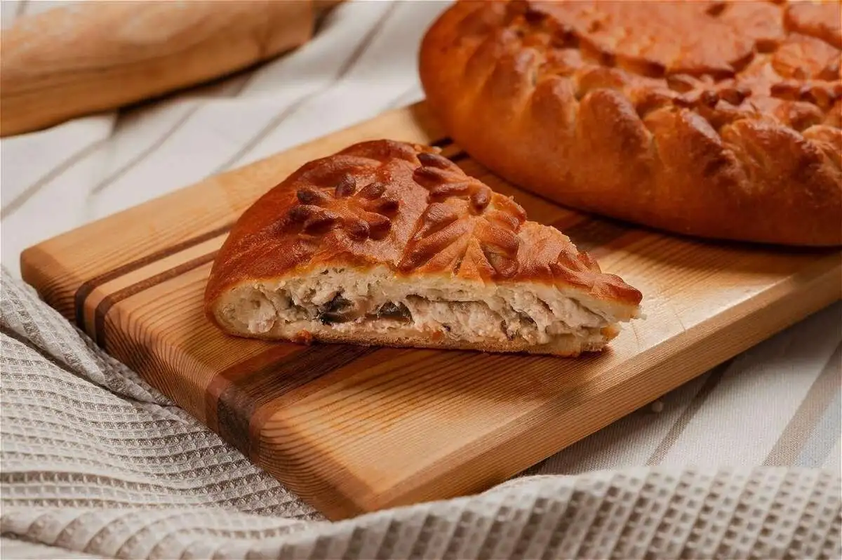 Пирог с грибами и картофелем