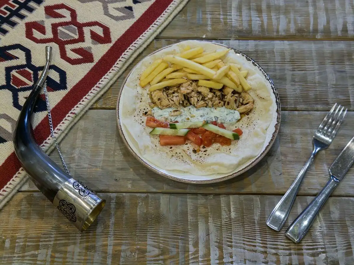 Пита с цыпленком