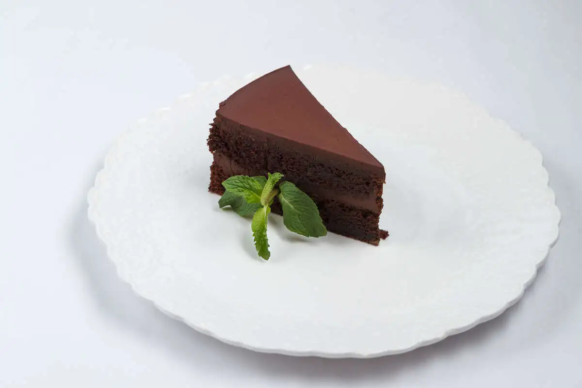 Шоколадный торт на оливковом масле